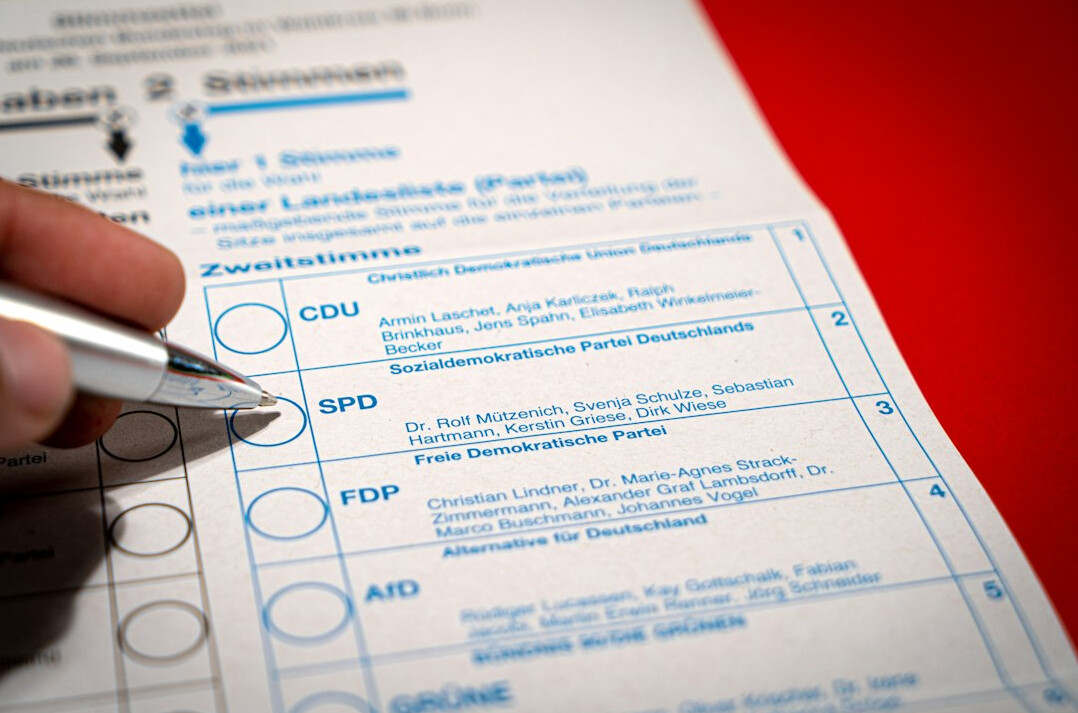 people filling out survey